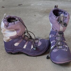 Keen Kids Purple and White Snow Boots
